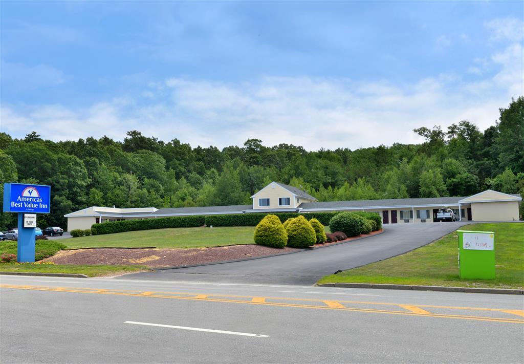 Americas Best Value Inn Providence-North Scituate Exterior foto
