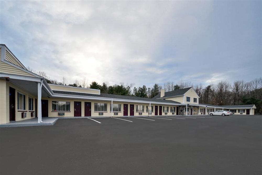 Americas Best Value Inn Providence-North Scituate Exterior foto